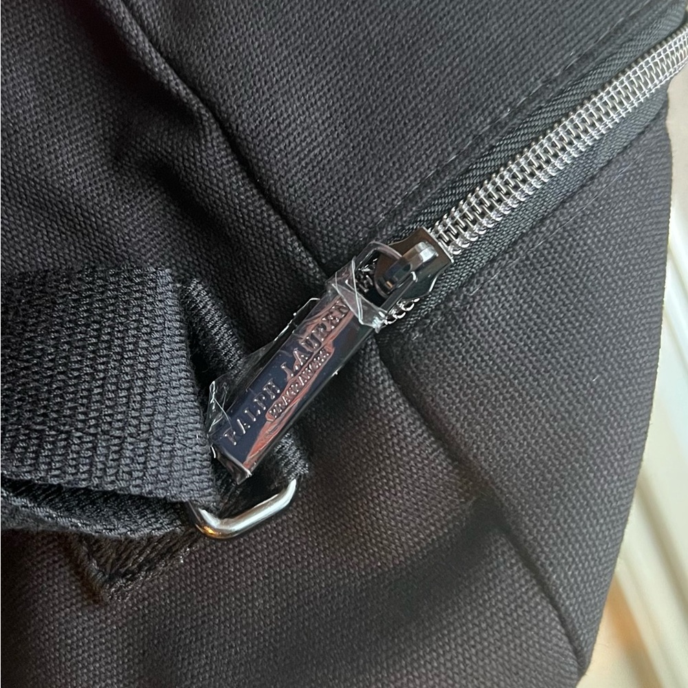 Ralph Lauren Holiday Weekender Duffle Bag w/ Pocket and Shoulder Strap NEW - Picture 4 of 11